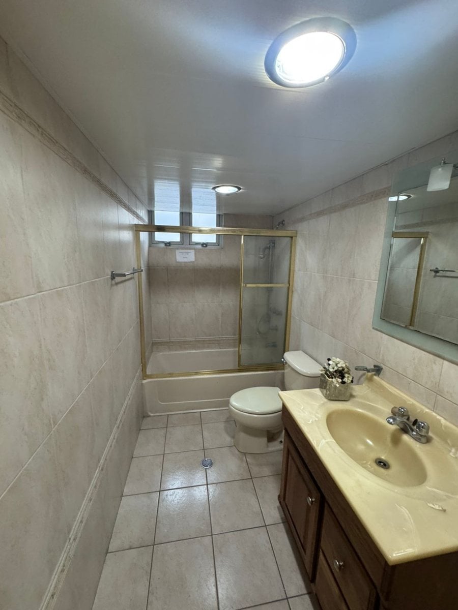 Edificio Comercial Amueblado en Alquiler – foto 11