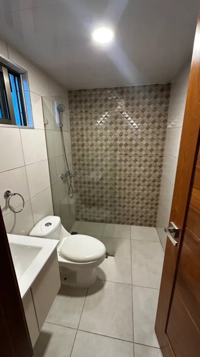 Se vende Apto Evaristo Morales – foto 8