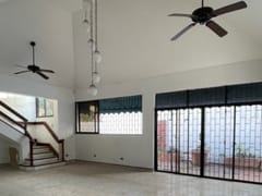 Casa de 4 habitaciones urbanizacion Los Restauradores – foto 6