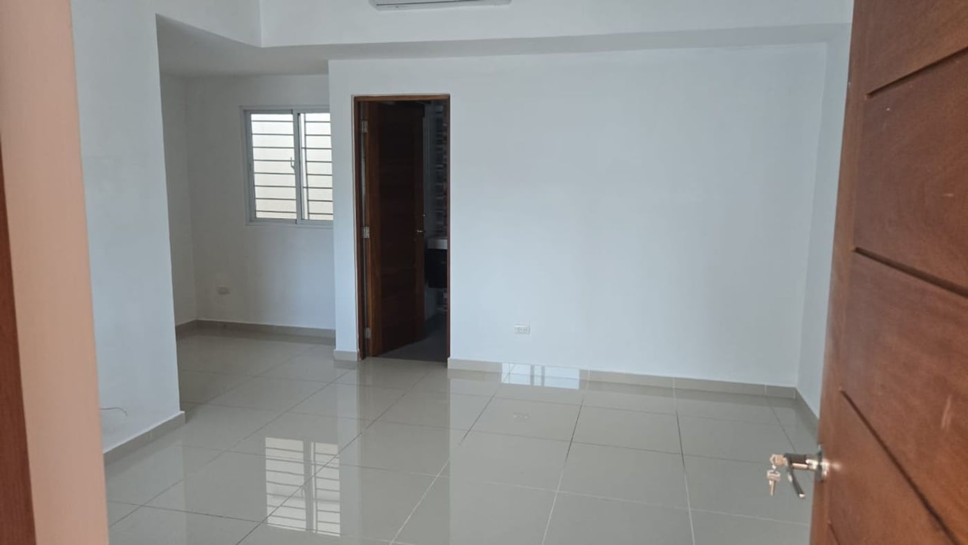 PENTHOUSE EN ALQUILEREN EVARISTO MORALES – foto 2
