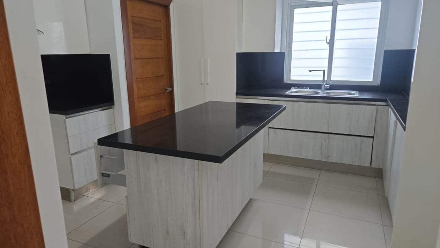 PENTHOUSE EN ALQUILEREN EVARISTO MORALES – foto 10