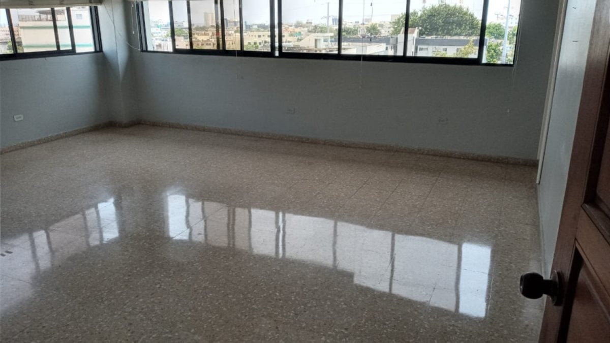 Oficina en La Julia, Santo Domingo – foto 2