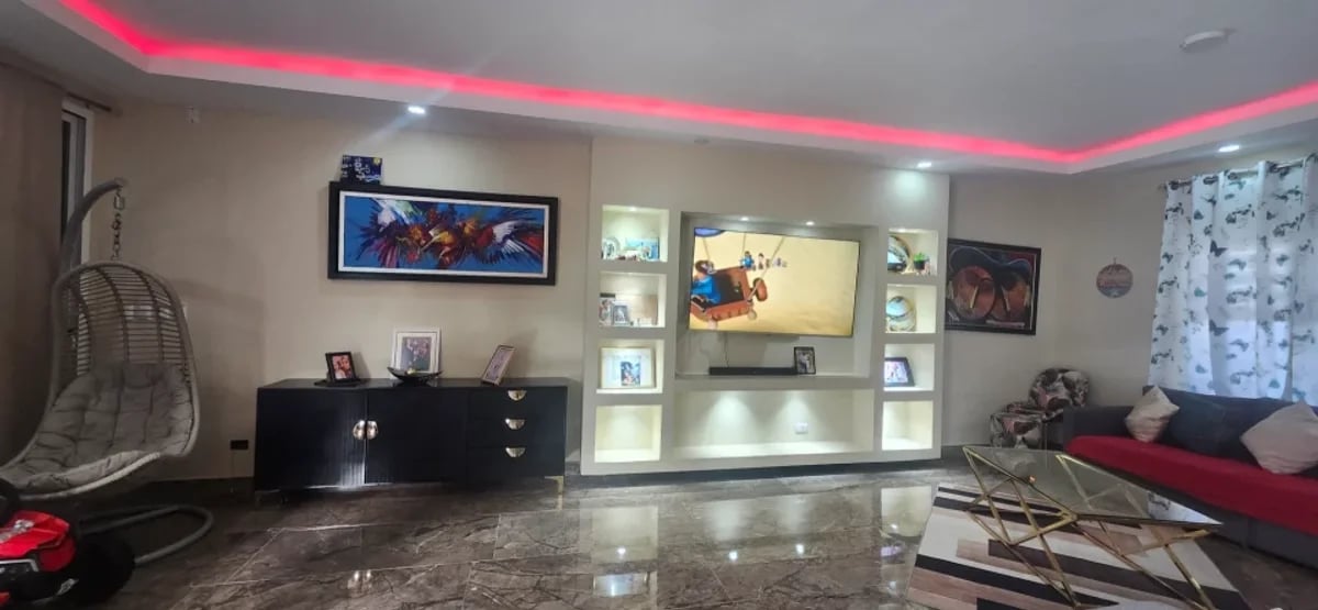 COGEDORA RESIDENCIA EN BENERITO, LA ROMANA – foto 4