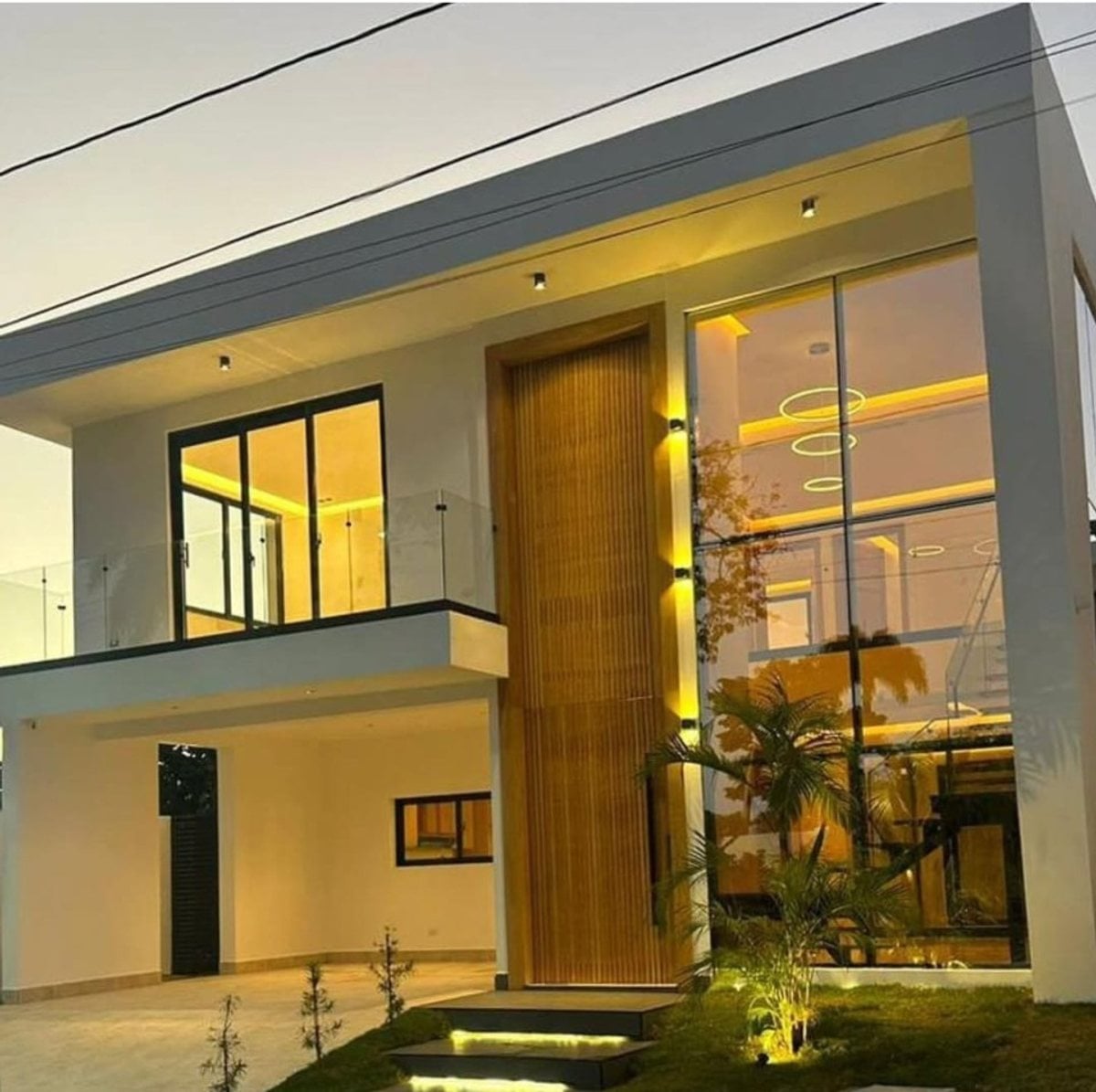 Casa Moderna, amplia y llena de luz natural – foto 1