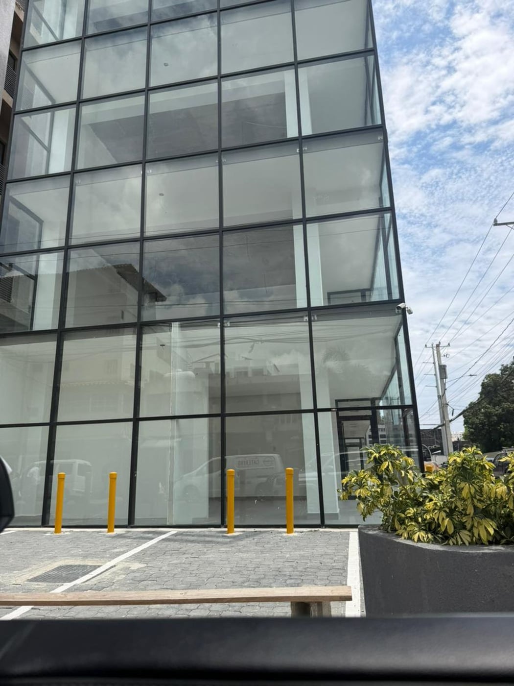 LOCAL COMERCIAL 3er NIVEL EN ALQUILER EN EVARISTO – foto 3