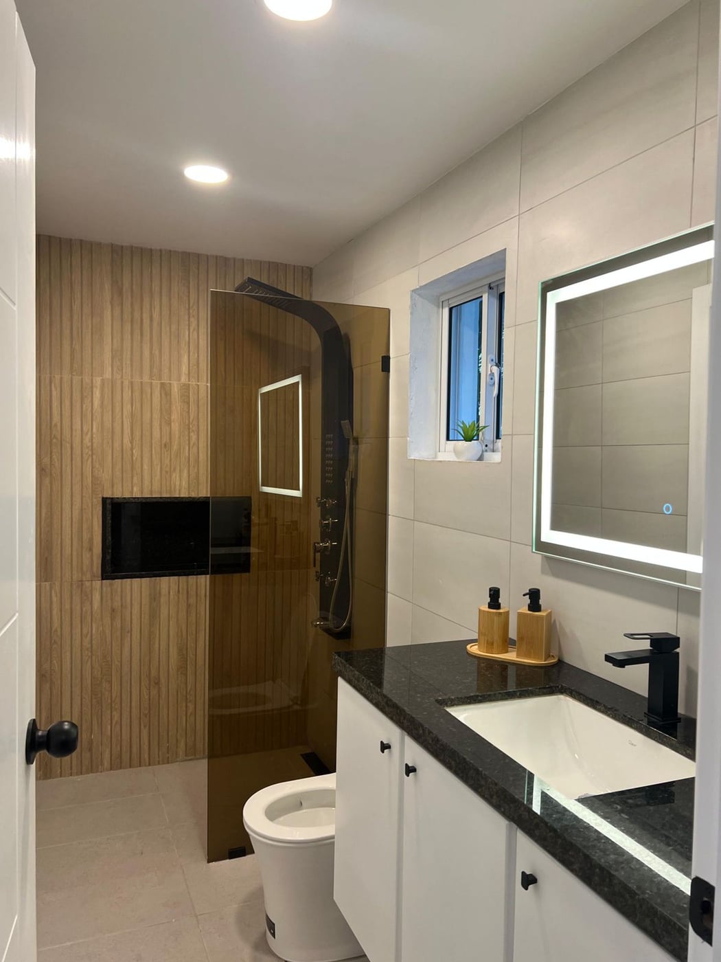 Elegante Condo | 1 BR | Oceanfront – foto 6