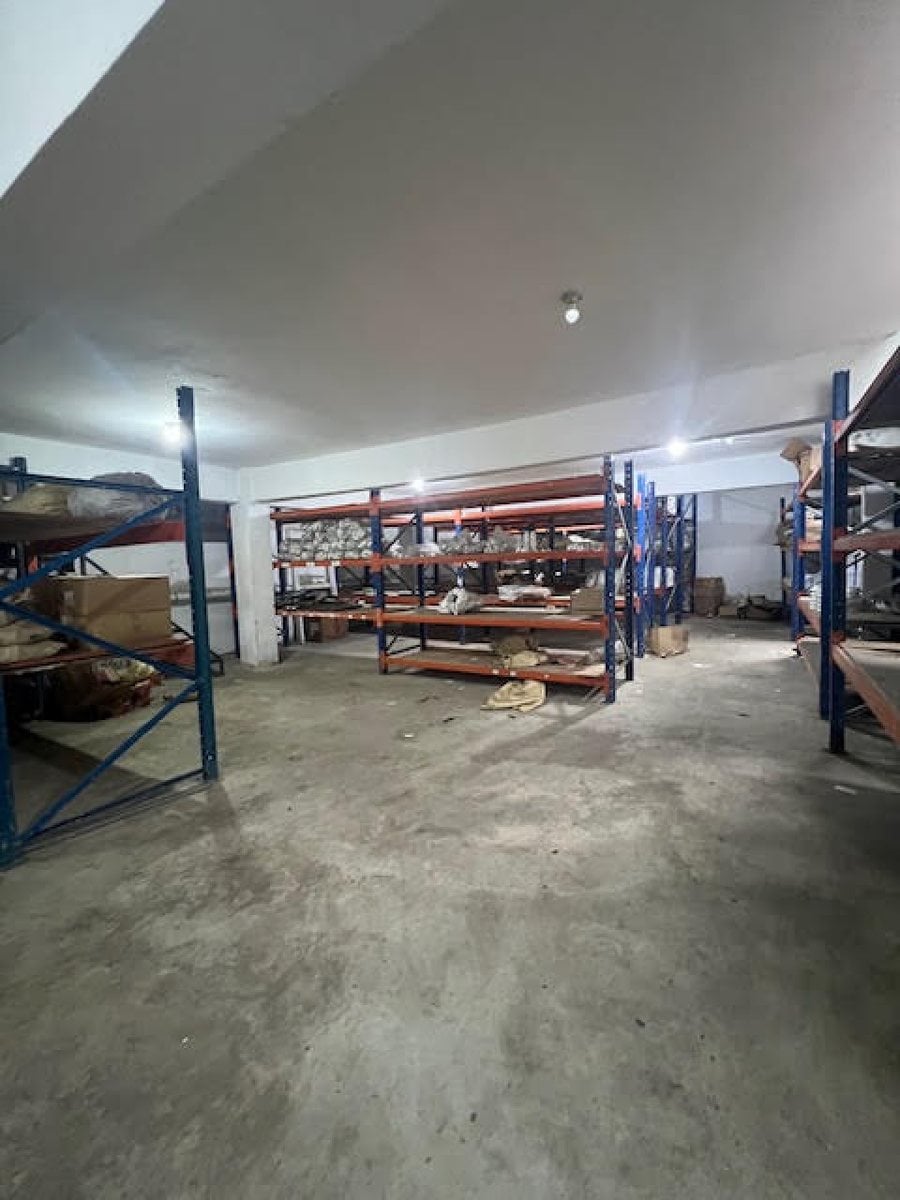 Oficina Comercial en Altos de Arroyo Hondo II – foto 1