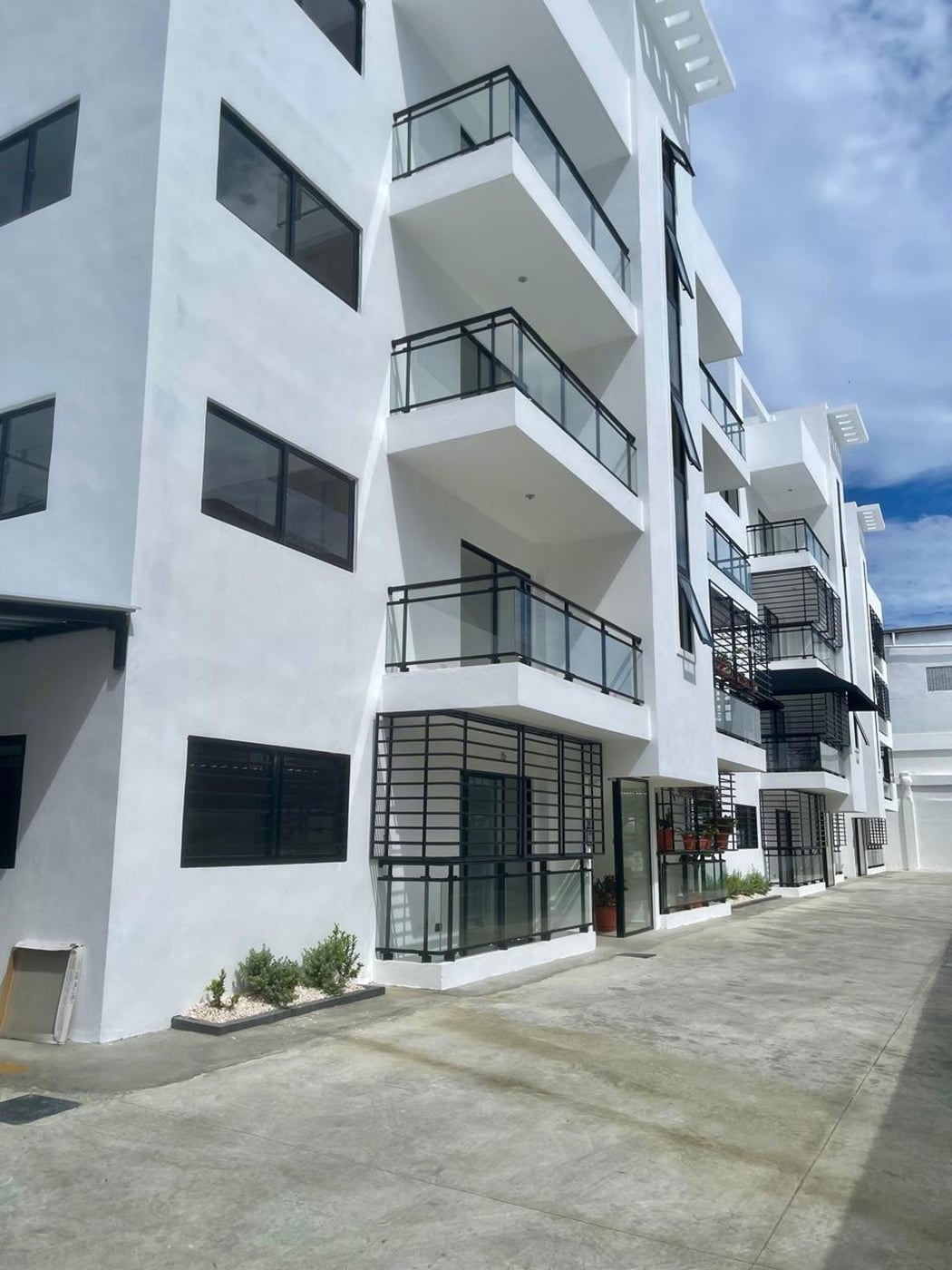 APARTAMENTO EN VENTA 3 DORMITORIOS ENSANCHE ISABEL – foto 1