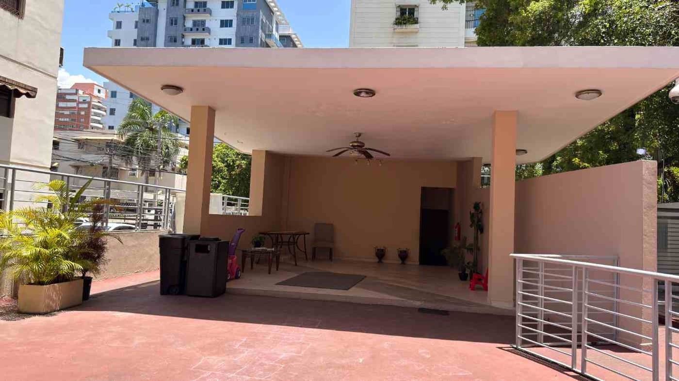 APARTAMENTO CON TERRAZA VENTA EN PIANTINI – foto 3