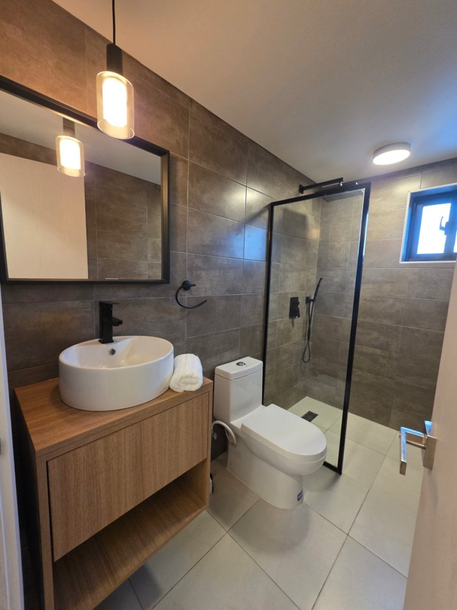 2BR Townhouse | Pool + Rooftop | Playa Chiquita – foto 4