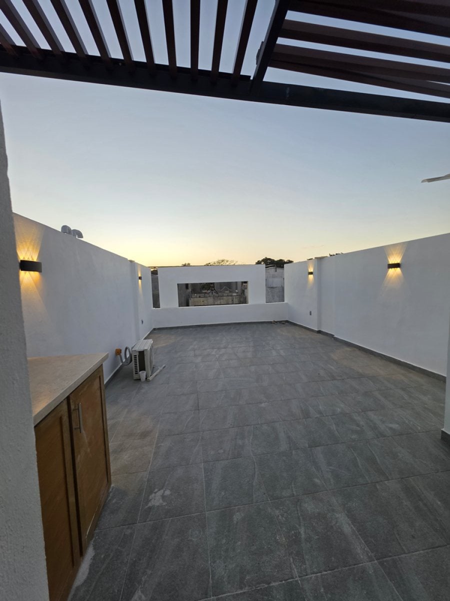 2BR Townhouse | Pool + Rooftop | Playa Chiquita – foto 10