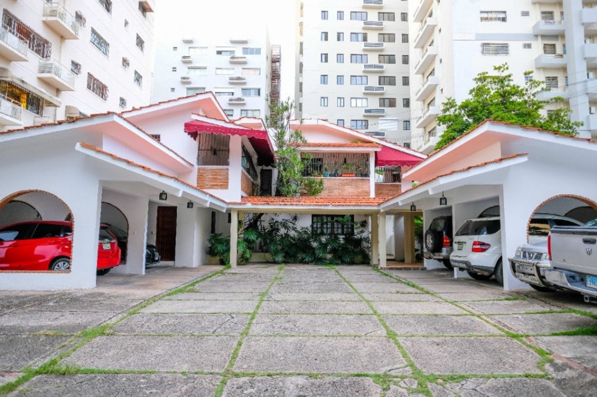 Townhouse Paraíso US$440K – foto 1