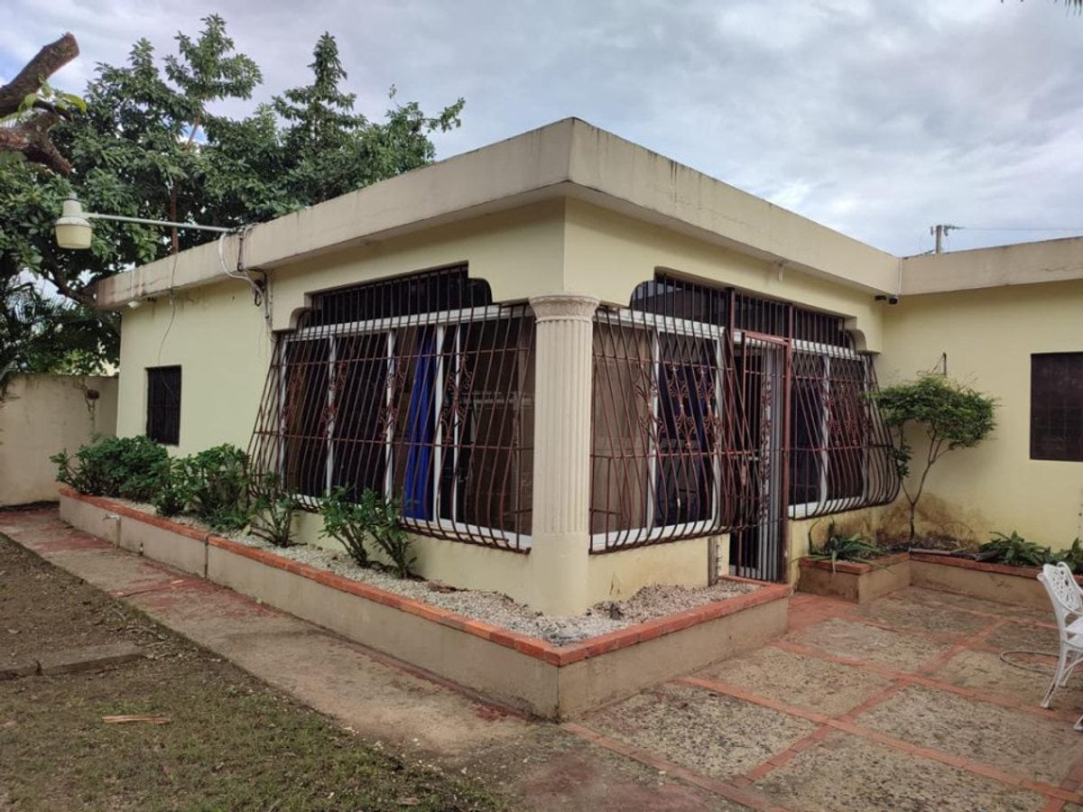 CASA EN VENTA 3 DORMITORIOS VISTA HERMOSA SANTO DO – foto 7