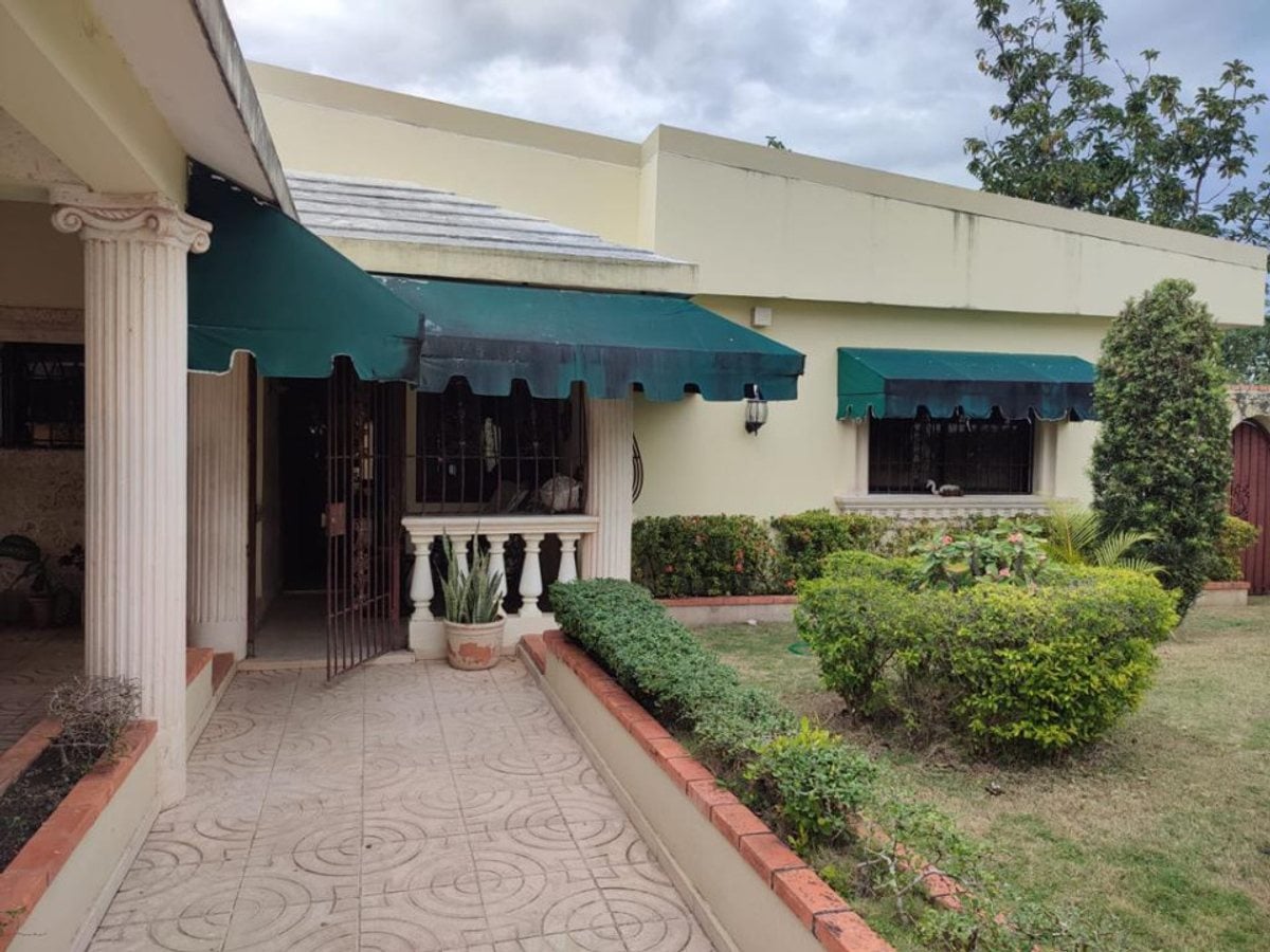CASA EN VENTA 3 DORMITORIOS VISTA HERMOSA SANTO DO – foto 5