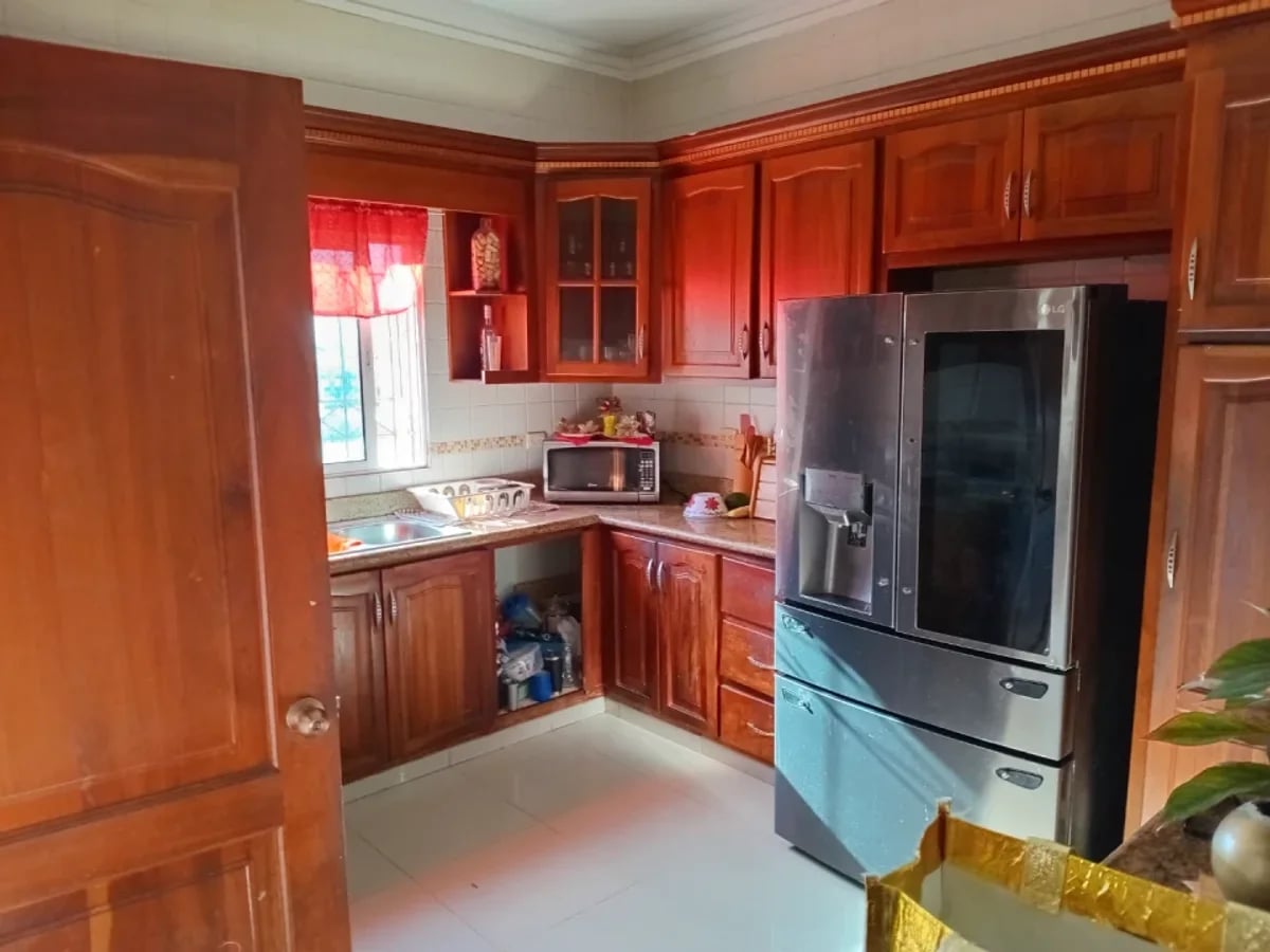 Apartamento familiar con +200m2 y amplio balcon – foto 3