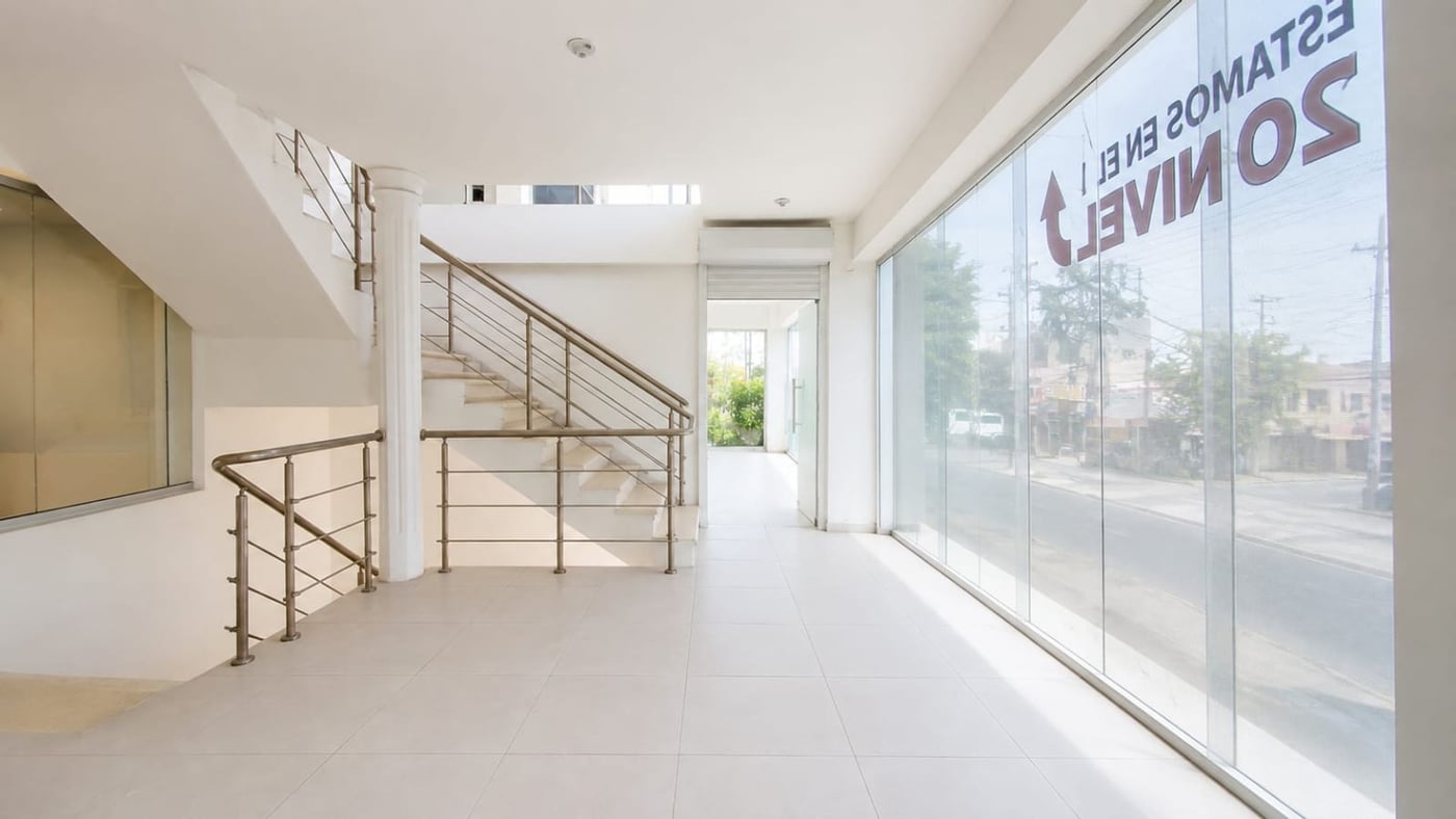 Local Comercial en Alquiler | Sabana Larga esquina – foto 3