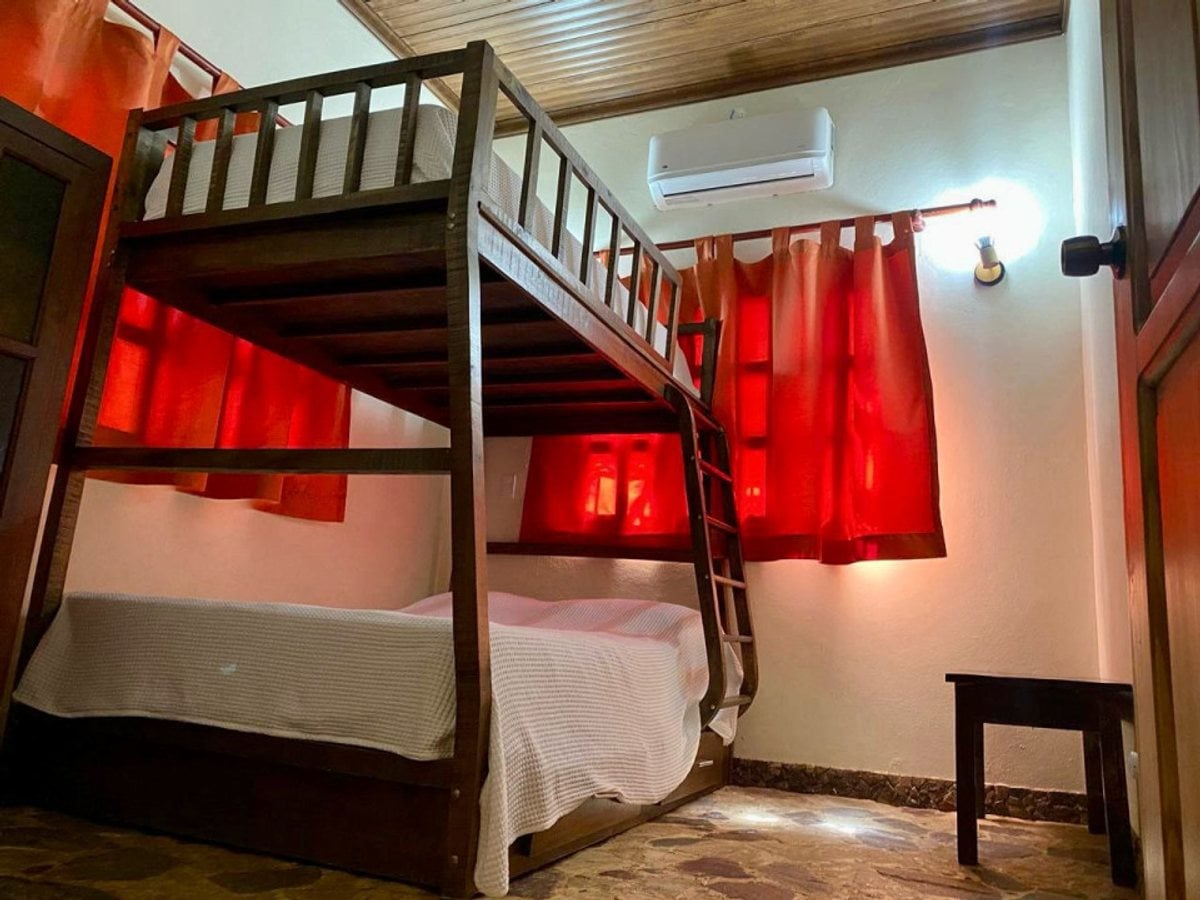Villa en Bonao con Piscina y Jardín – foto 6