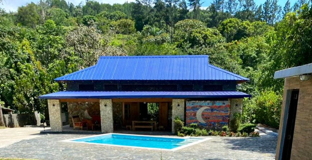 Villa en Bonao con Piscina y Jardín – foto 1