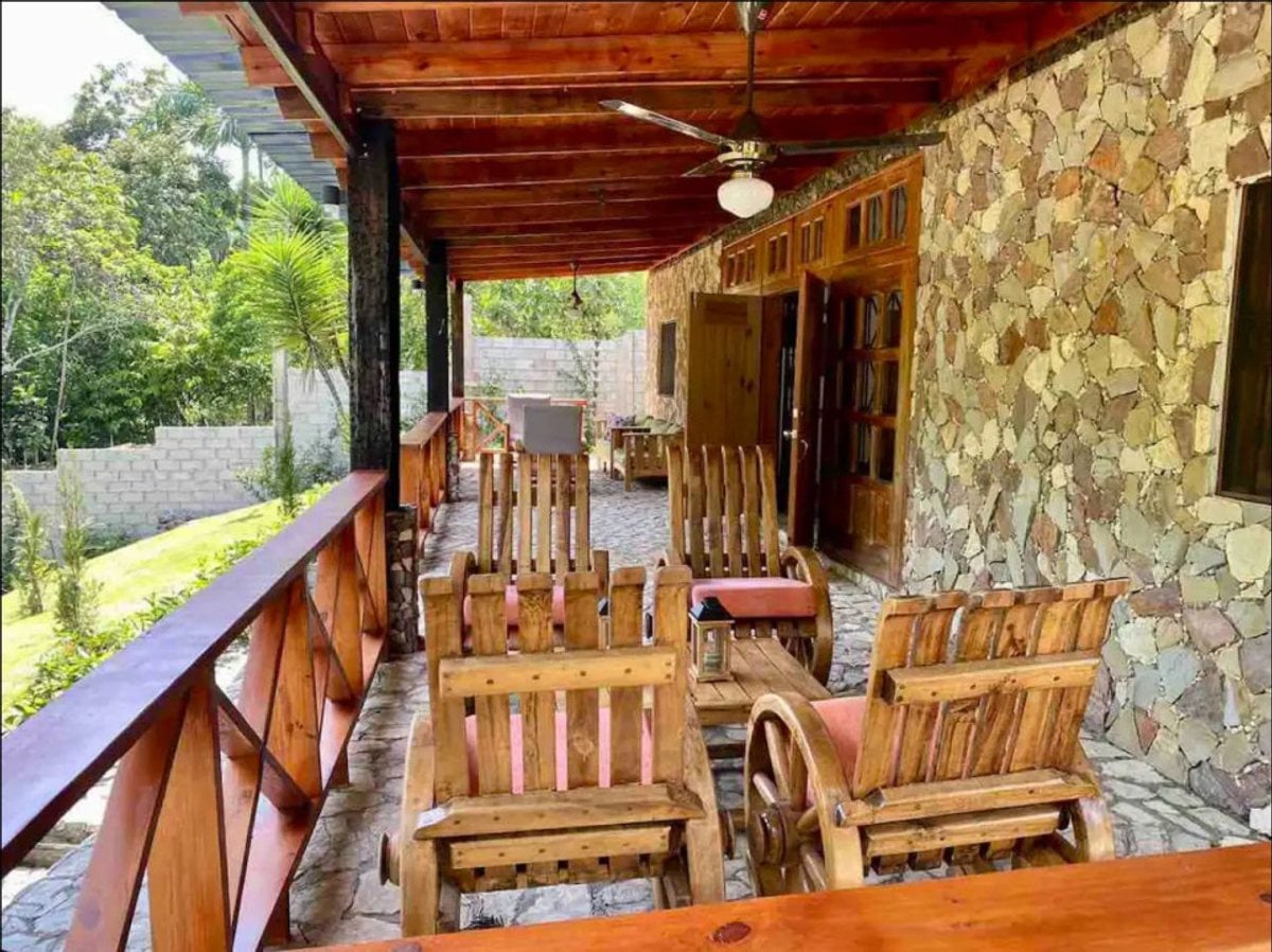 Villa en Bonao con Piscina y Jardín – foto 10