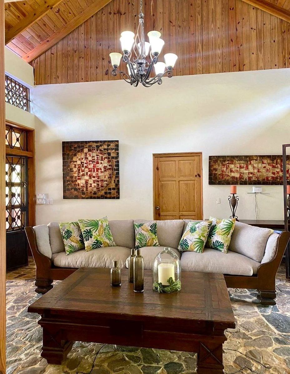 Villa en Bonao con Piscina y Jardín – foto 3