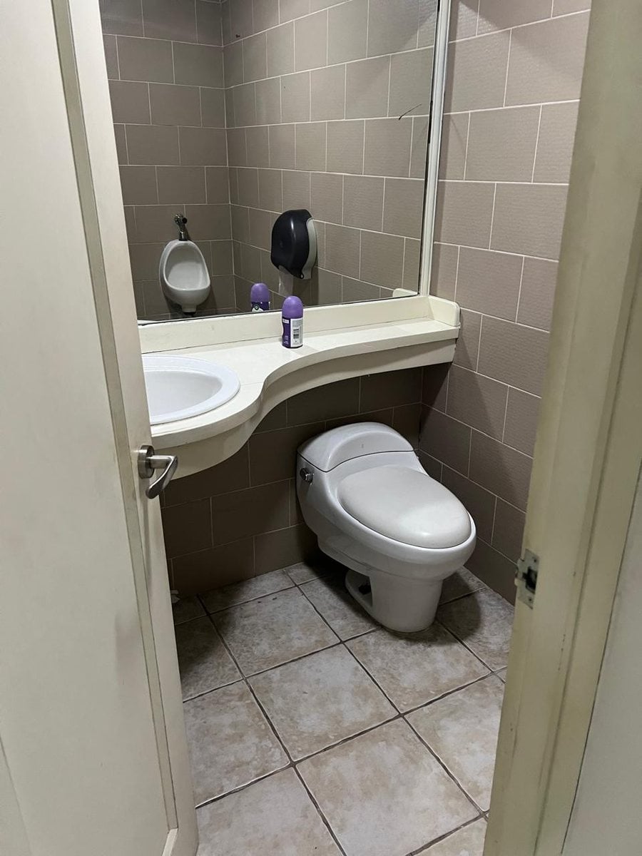 Local Comercial Amueblado en Torre Elams – foto 7
