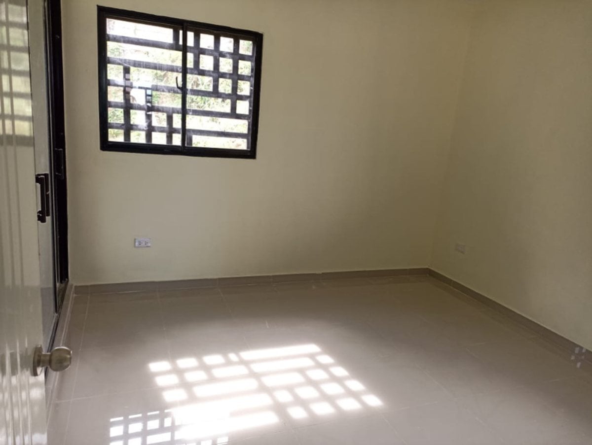 Casa en Cerros de Palmarejo, Santo Domingo Oeste – foto 2