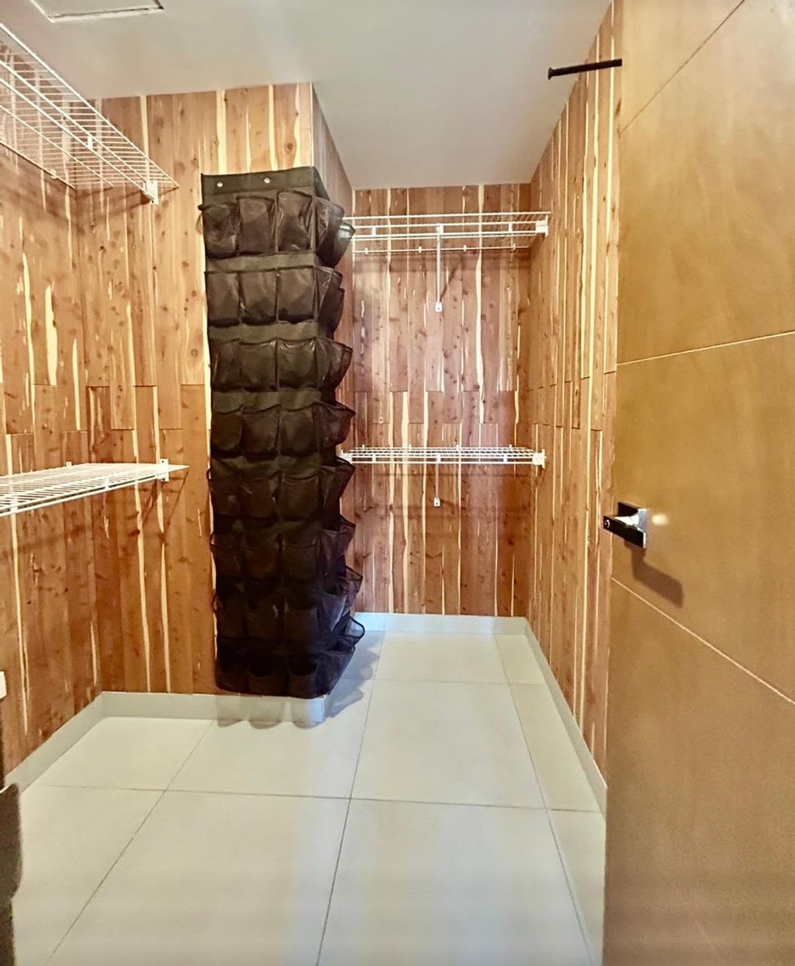Apto. Amueblado en torre moderna – foto 8