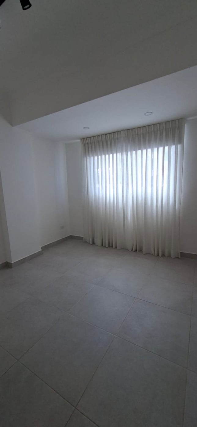 Alquiler con línea blanca completa. – foto 12