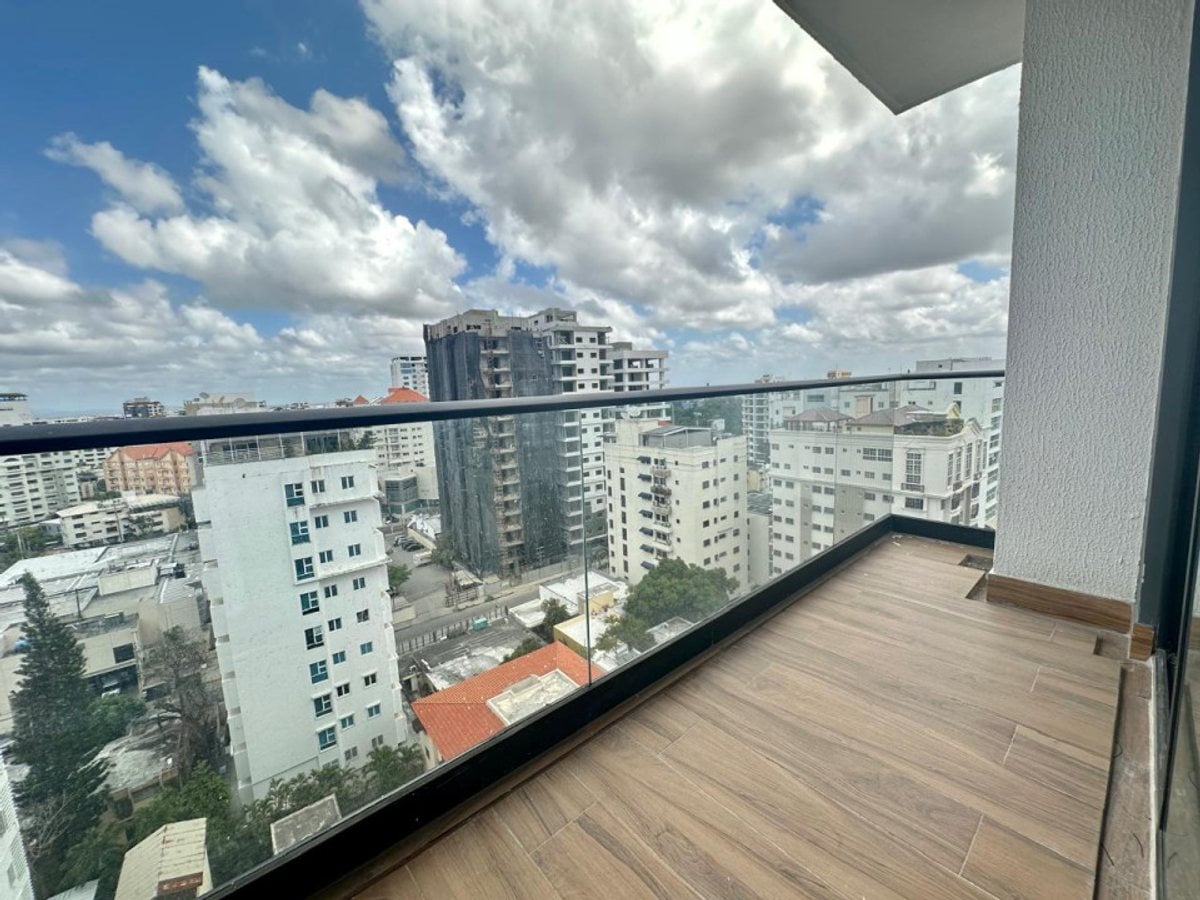 APARTAMENTO EN ALQUILER 3 HAB ENSANCHE NACO – foto 2