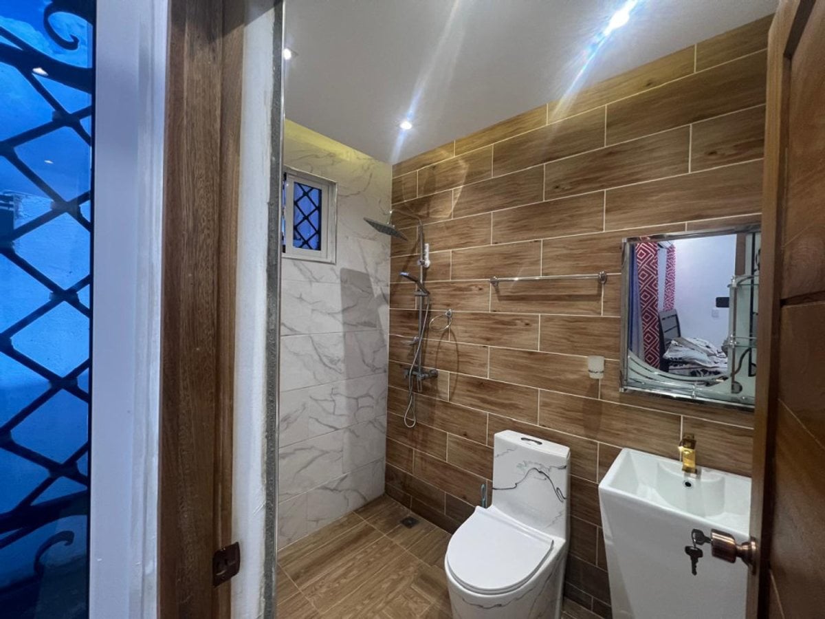 CASA EN PASEO DE LAS AMERICAS – foto 4