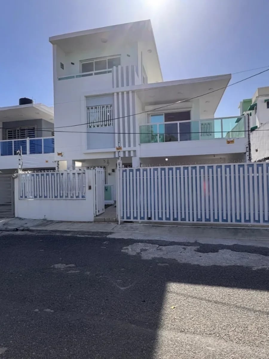 Casa en Brisa Oriental VI, Santo Domingo Este – foto 1