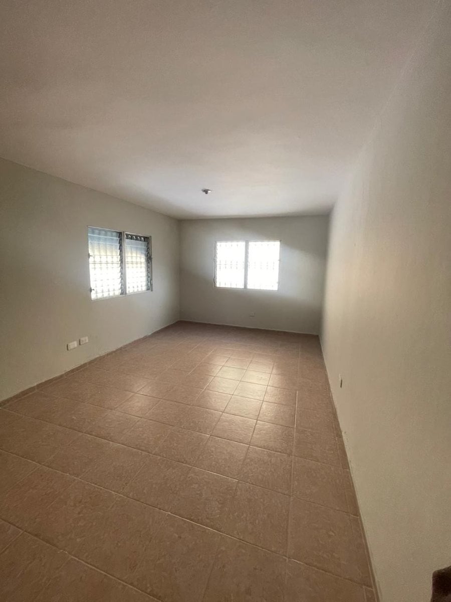 Local Comercial en Alquiler | 2do Nivel | US$1,400 – foto 7