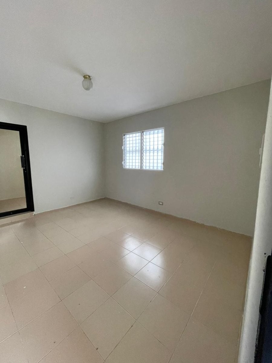 Local Comercial en Alquiler | 2do Nivel | US$1,400 – foto 3