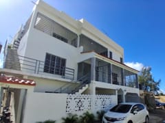 Edificio de 3 niveles Santo Domingo Este – foto 1
