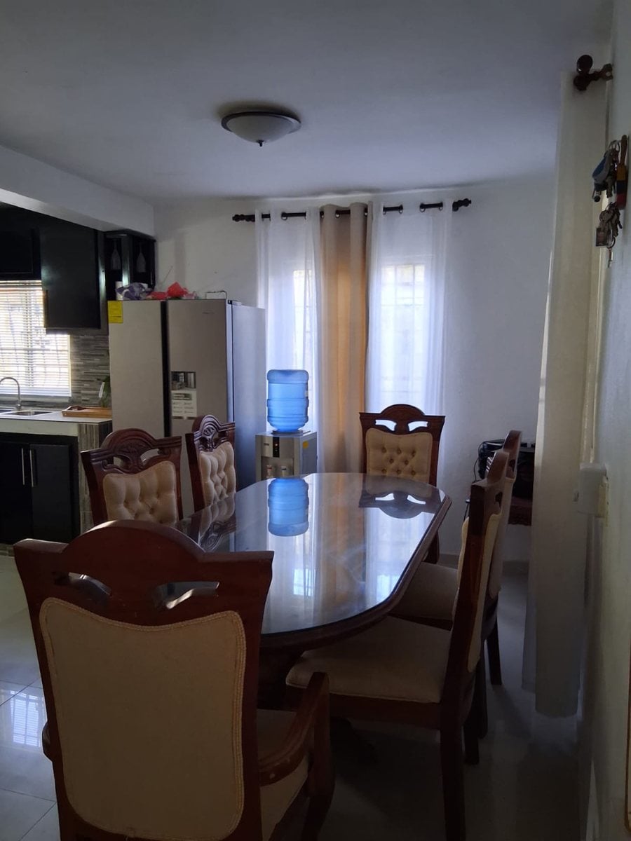 Edificio de 3 niveles Santo Domingo Este – foto 3