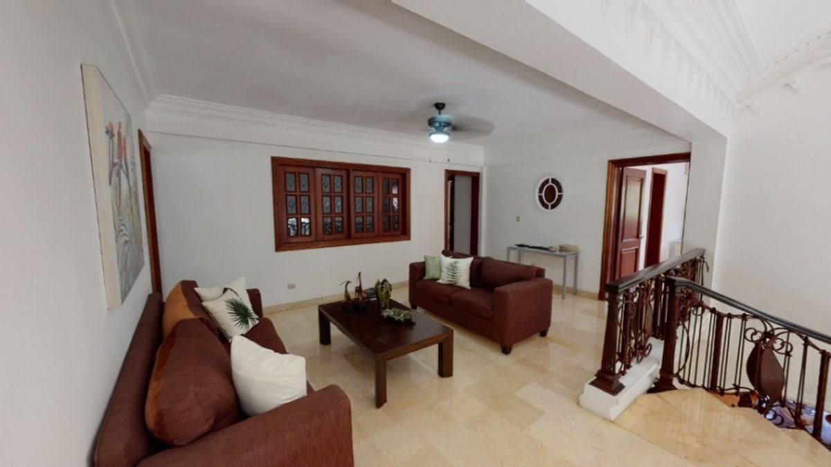 Casa de Lujo en Los Cacicazgos, Santo Domingo – foto 8