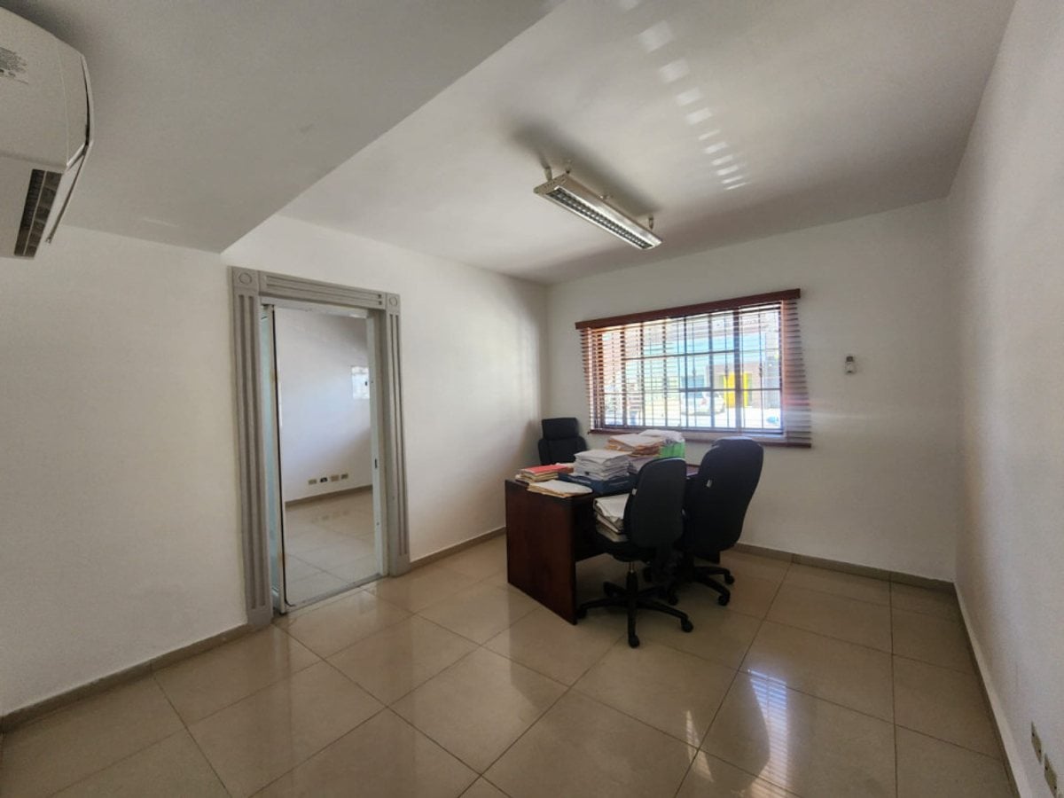 Propiedad Comercial en Ensanche Naco – foto 10