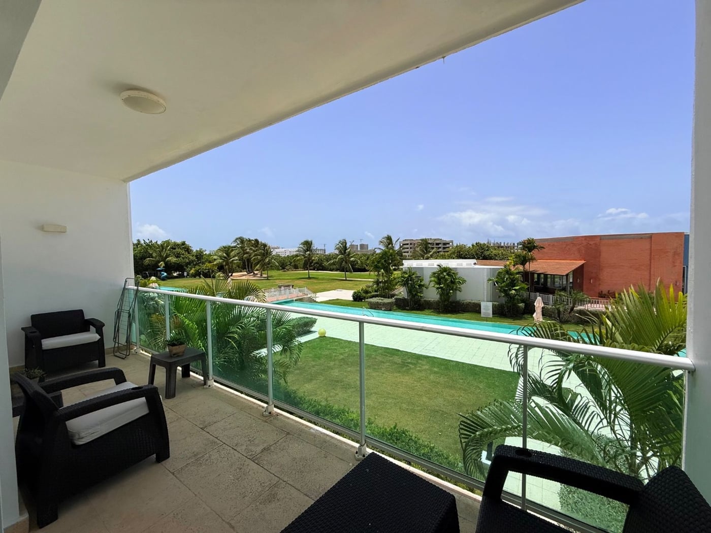Apartamento amueblado en venta en Cana Rock Condos – foto 3