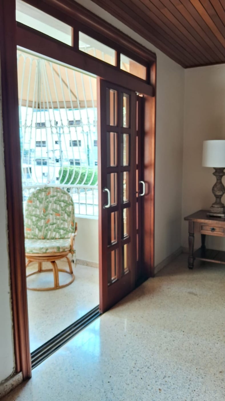 ALQUILER Apartamento 2h Piantini en un 2do nivel – foto 4