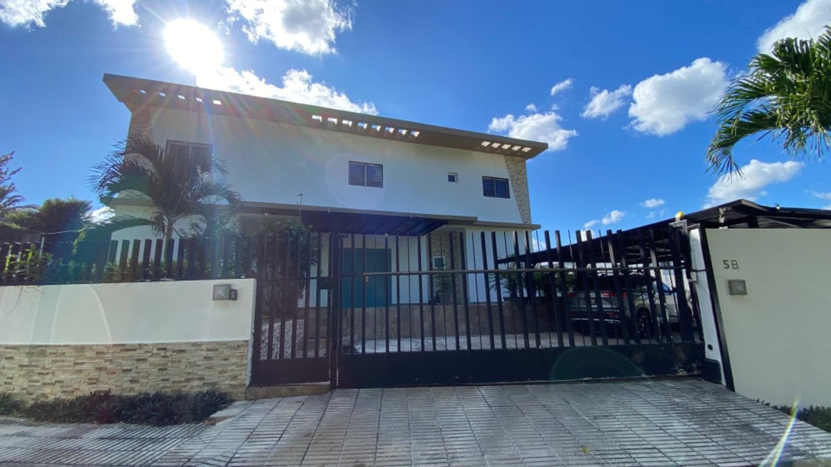 Casa de Lujo en Isabel Villas, Distrito Nacional – foto 1