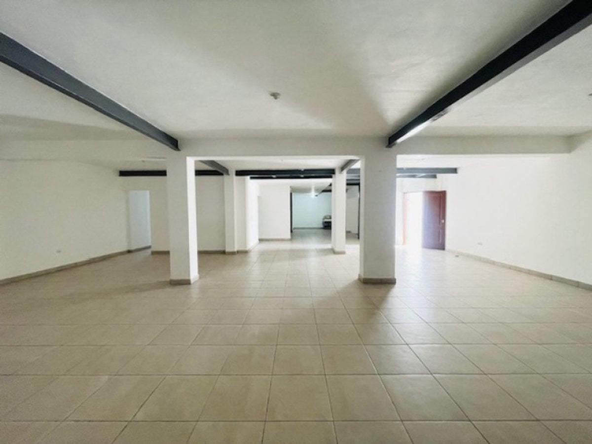 Propiedad Comercial en Zona Universitaria – foto 5