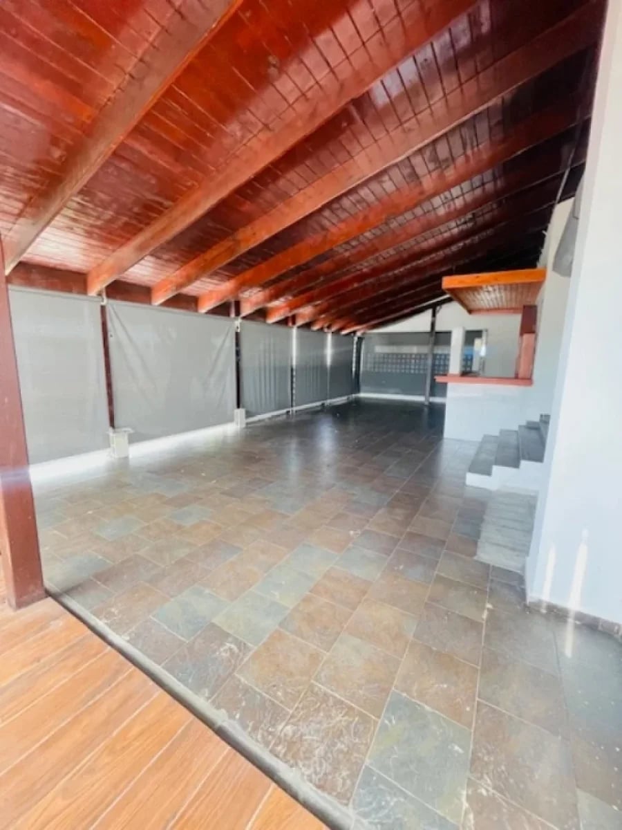 Propiedad Comercial en Zona Universitaria – foto 2