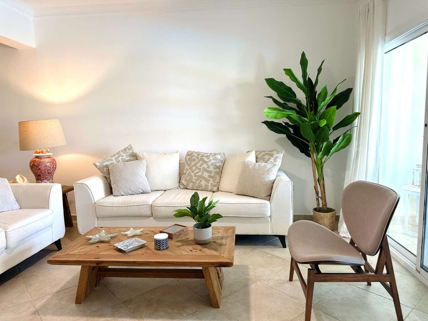 Amplio apartamento con terraza y vista al golf – foto 5