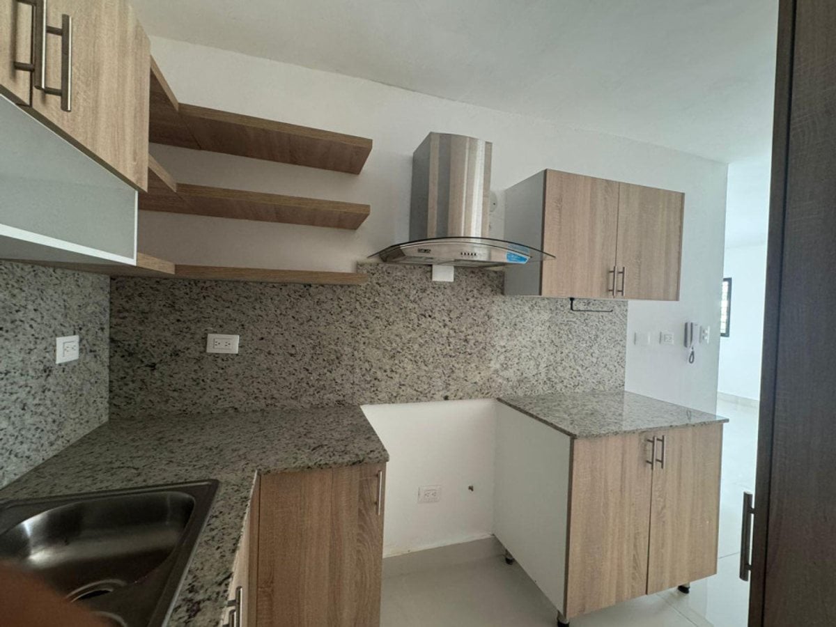 APARTAMENTO EN VENTA - LLANOS DE GURABO – foto 4