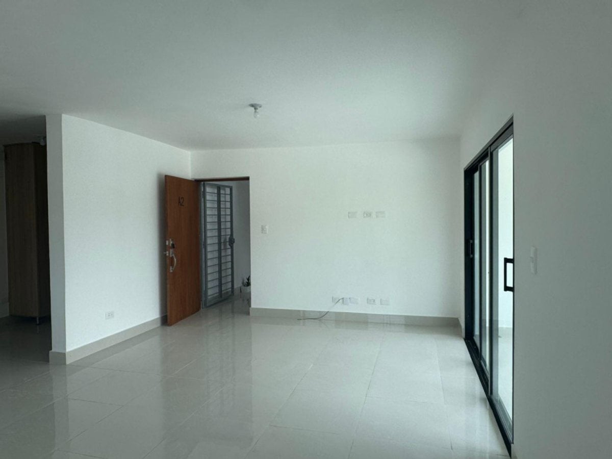 APARTAMENTO EN VENTA - LLANOS DE GURABO – foto 2