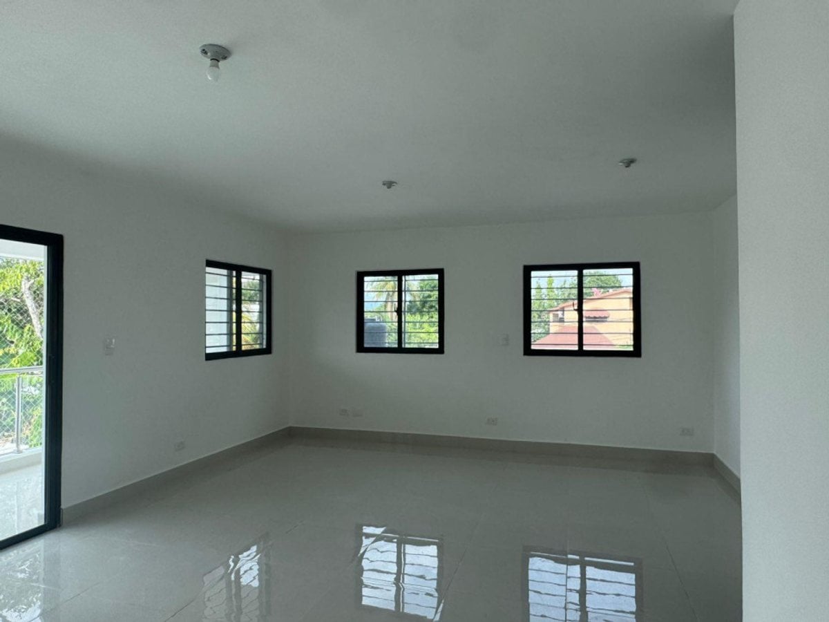 APARTAMENTO EN VENTA - LLANOS DE GURABO – foto 1