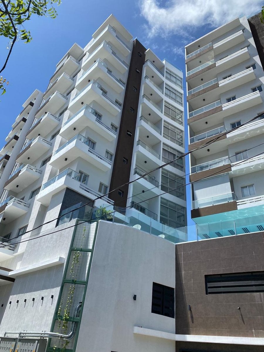 Apto 2H La Esperilla Piso 9 | Torre Moderna con Piscina – foto 1