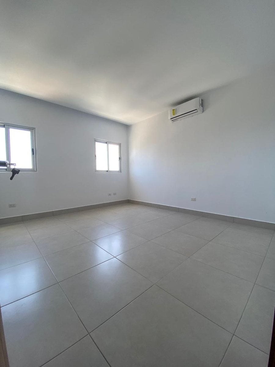 Apto 2H La Esperilla Piso 9 | Torre Moderna con Piscina – foto 3