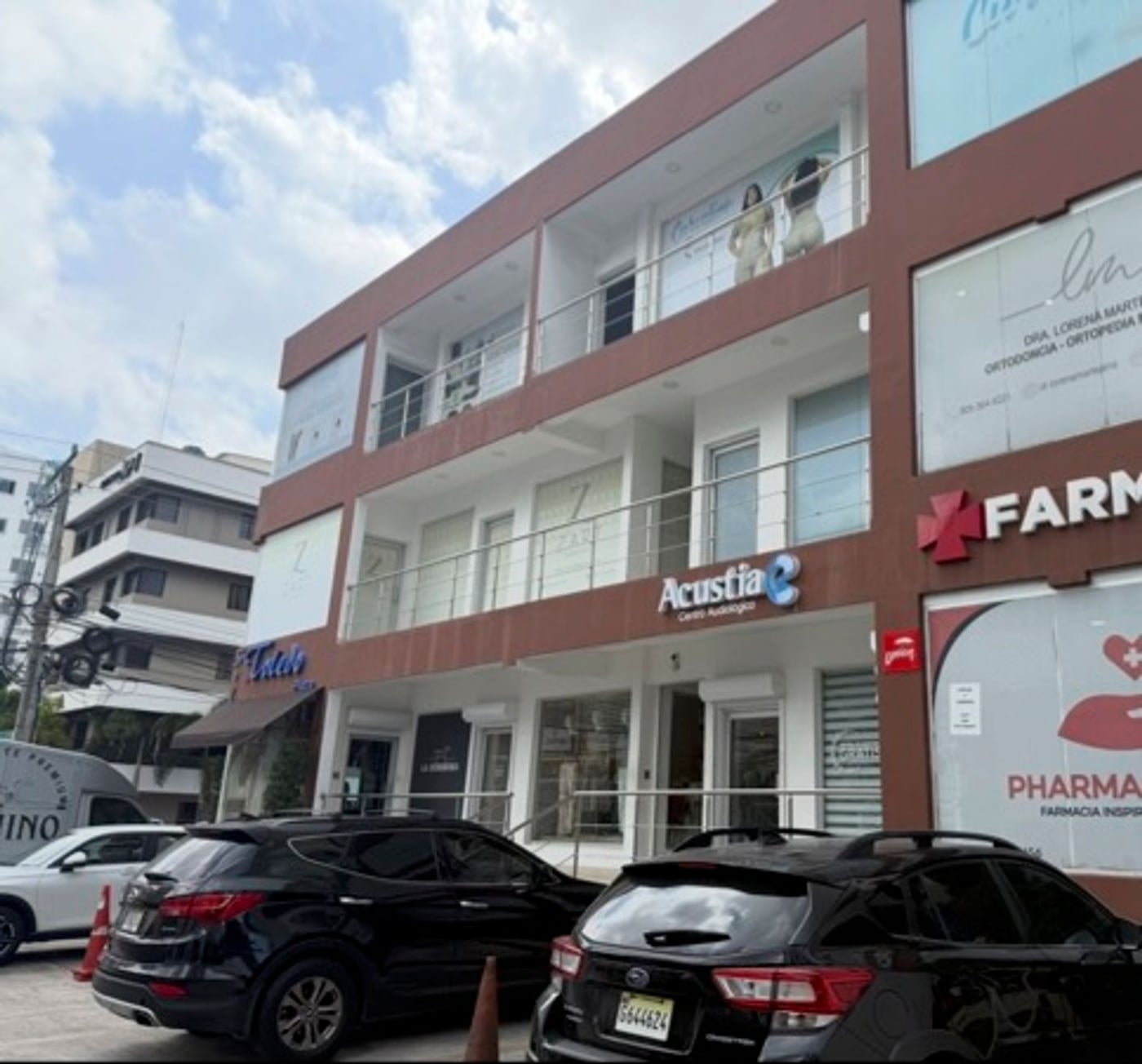 Local Comercial/Oficina de alquiler en Naco. – foto 1