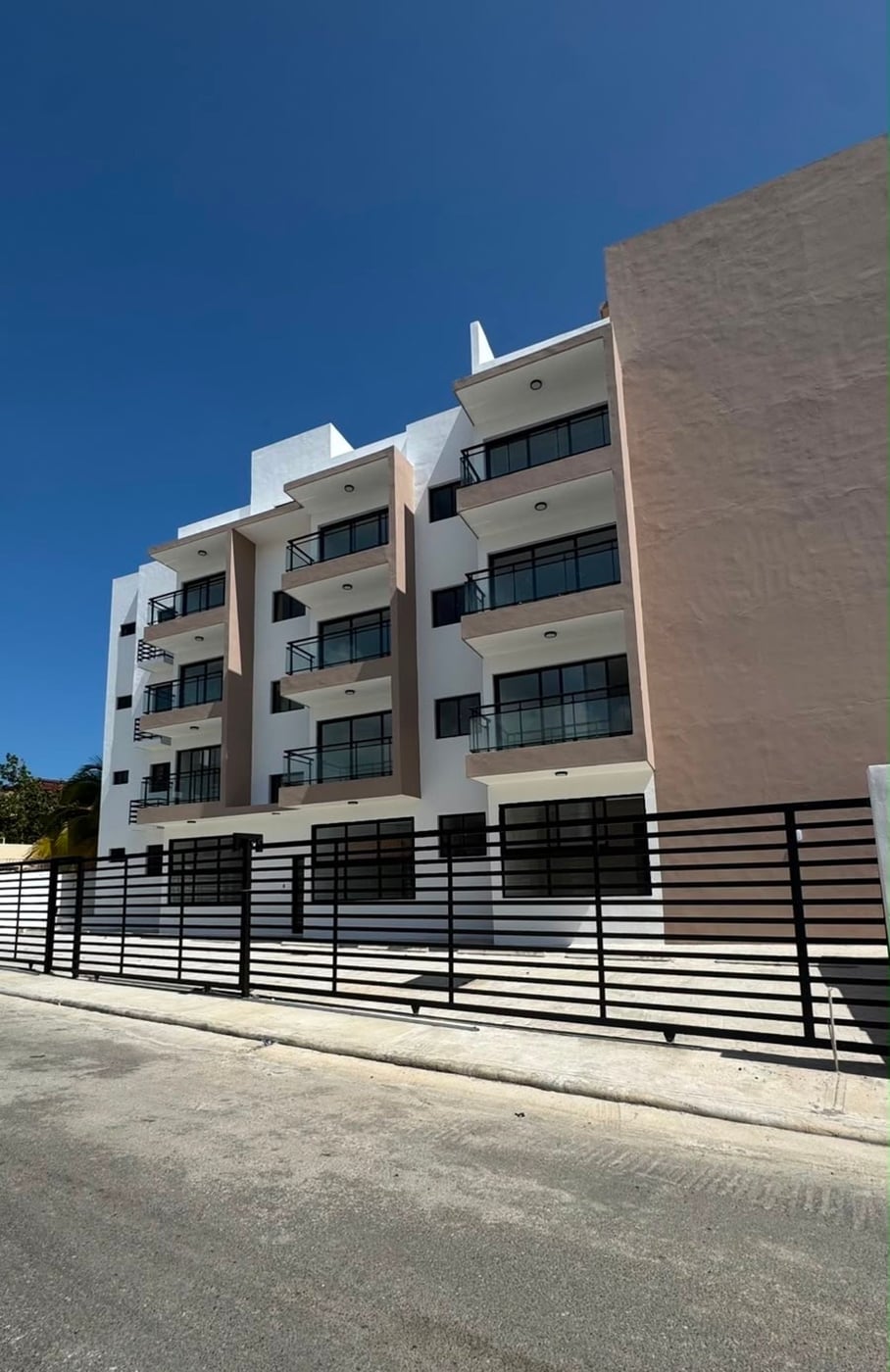 Apartamento en venta en Mirador del Este, Santo Domingo Este – foto 1